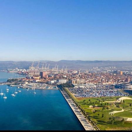 Lovely Apartment With Fabulous View Koper Exterior photo